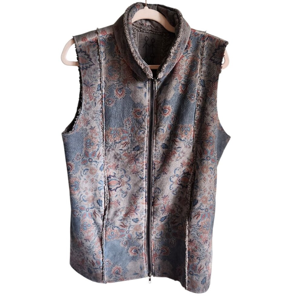 Johnny Was Vest Women's Small Blue Gray Multi Sherpa Tapestry Floral